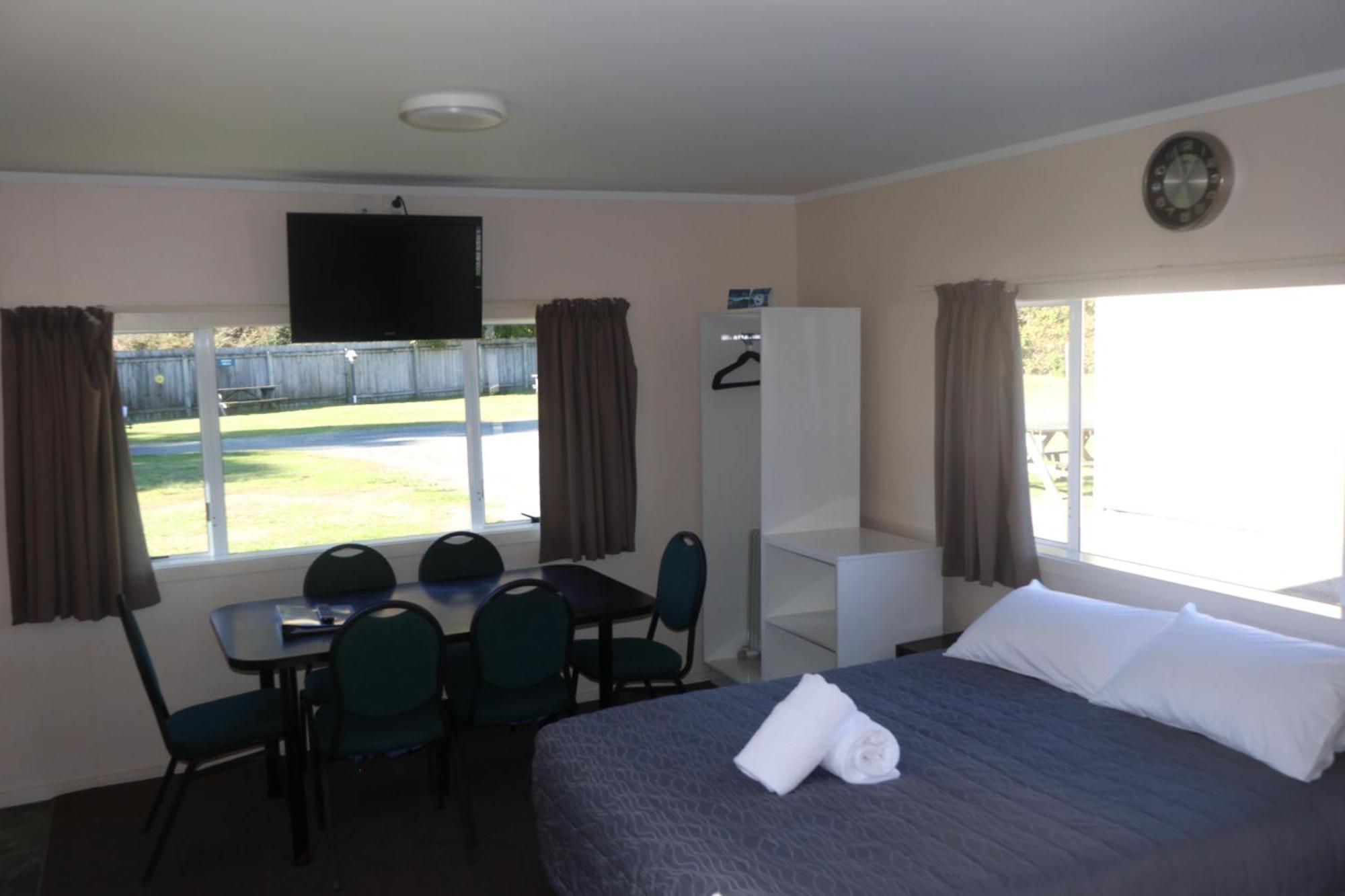 Pohara Beach Top 10 Holiday Park 외부 사진
